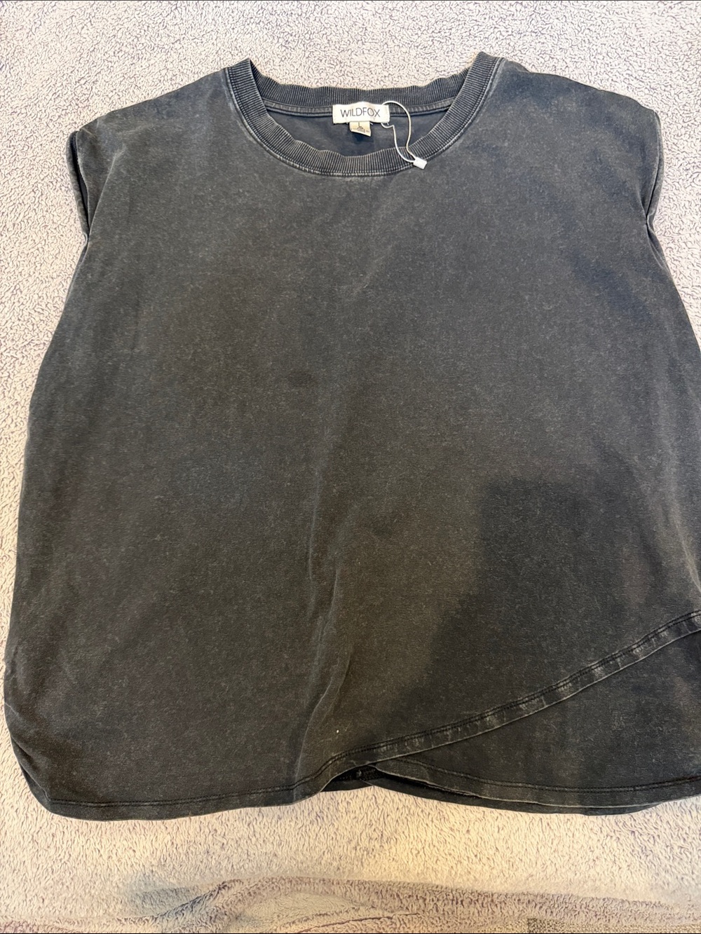 🖤 WILDFOX WASHED TEE – SIZE L